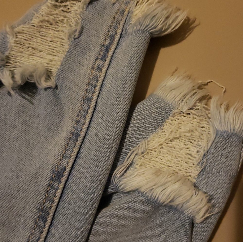 High Rise Denim 👖 - Picture 2 of 3